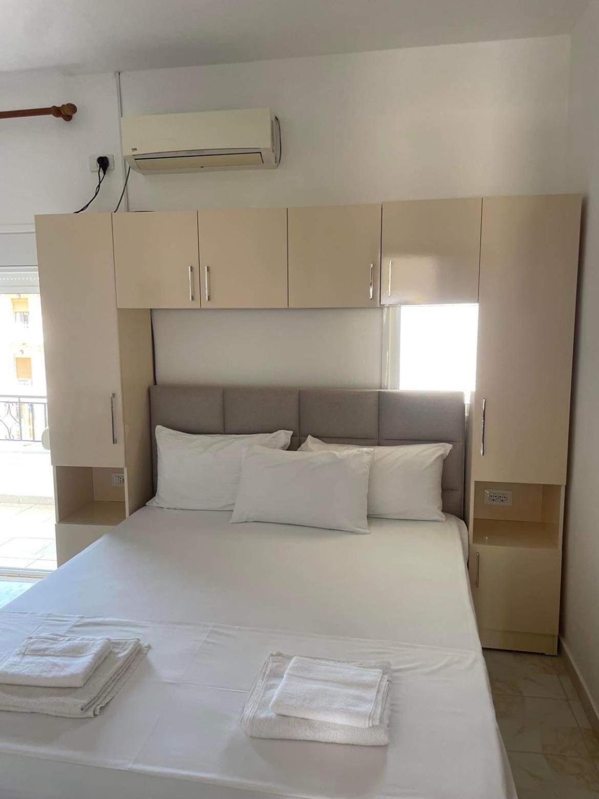 Apartments Rudi Orikum Extérieur photo